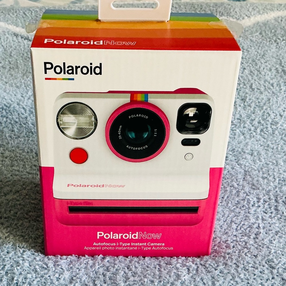 Polaroid Now Instant Camera - Pink and White
